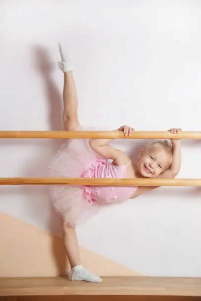 EVEIL DANSE CLASSIQUE ENFANT 