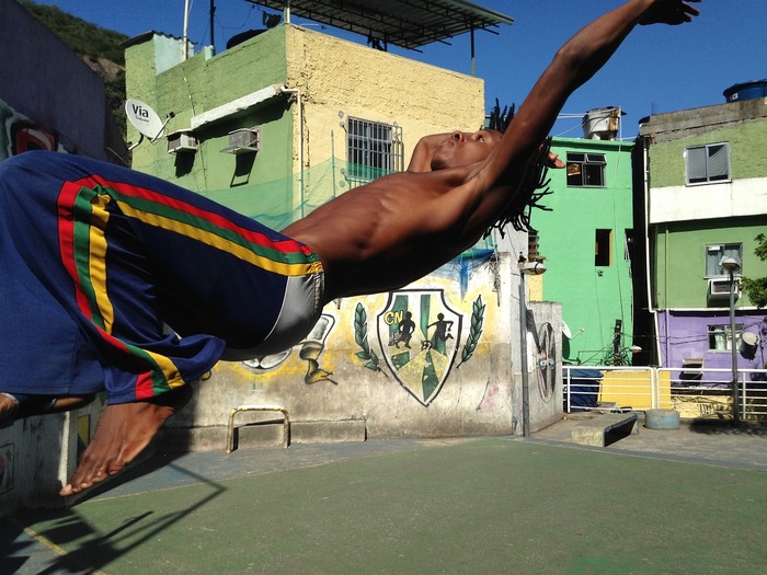 CAPOEIRA